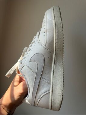 Nike Off-White Low-Top Sneakers
